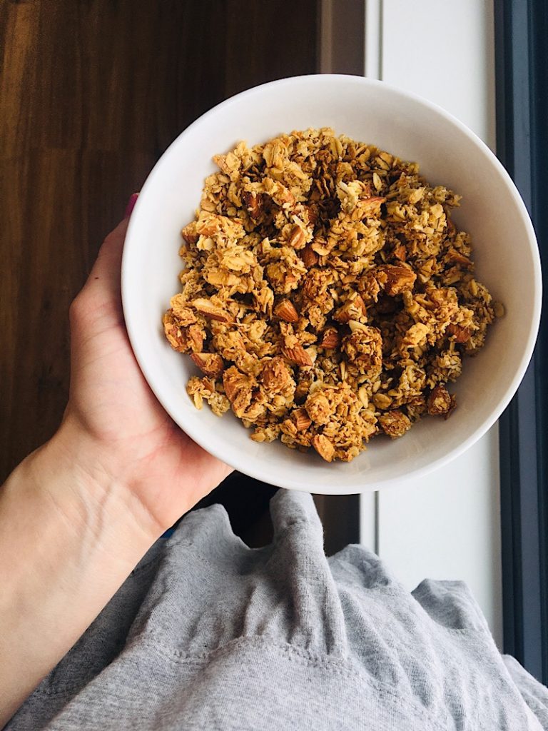 Bowl of granola recipe honey