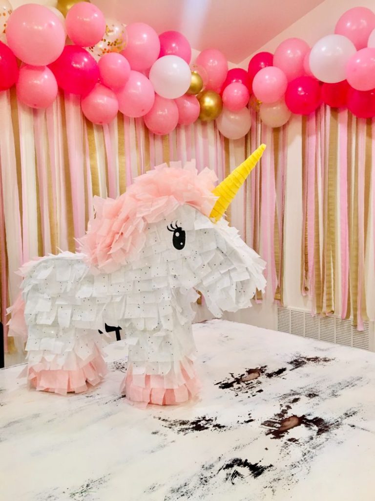 DIY unicorn pinata party